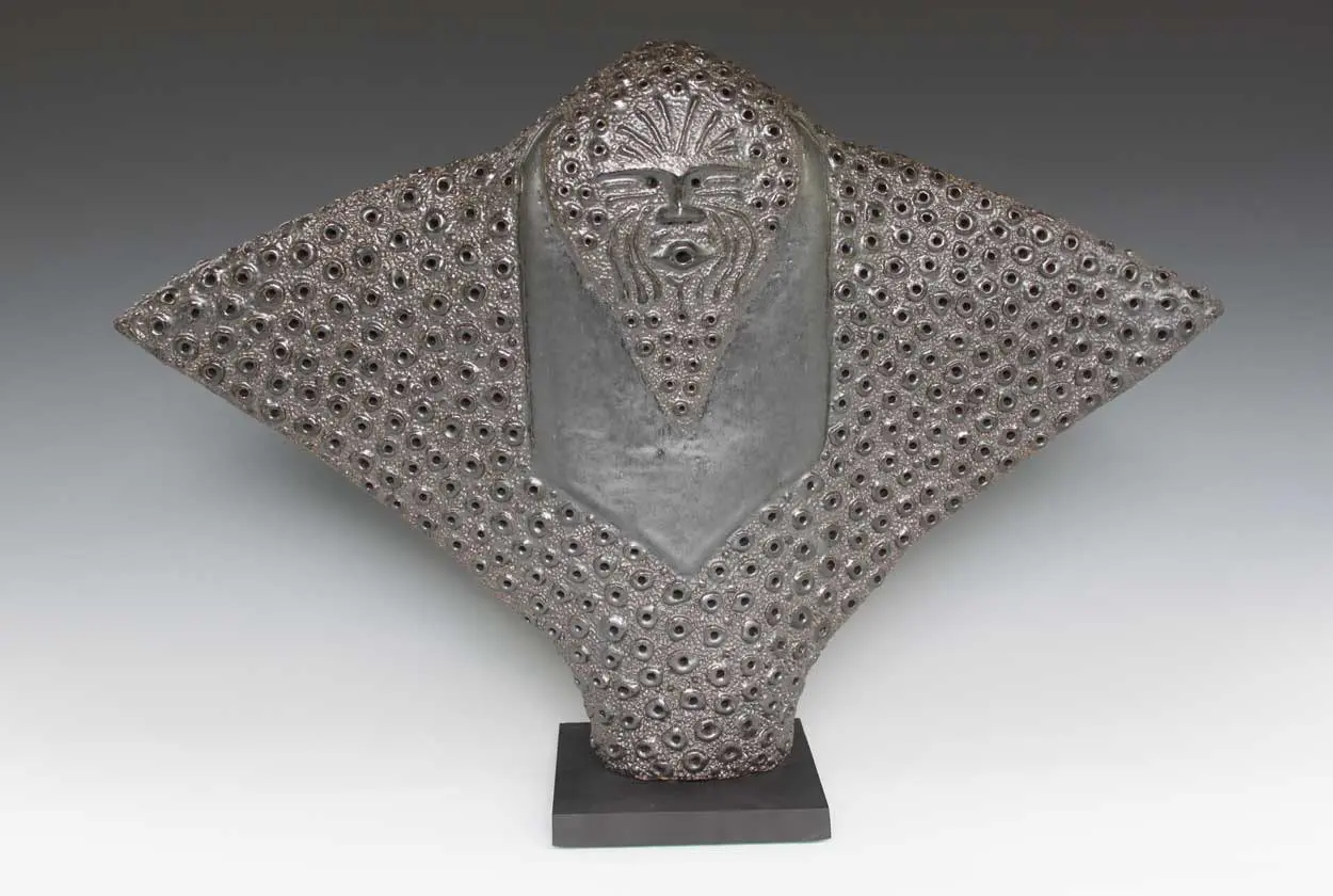 Hihimanu – the Manta Ray created by Gene Dodak