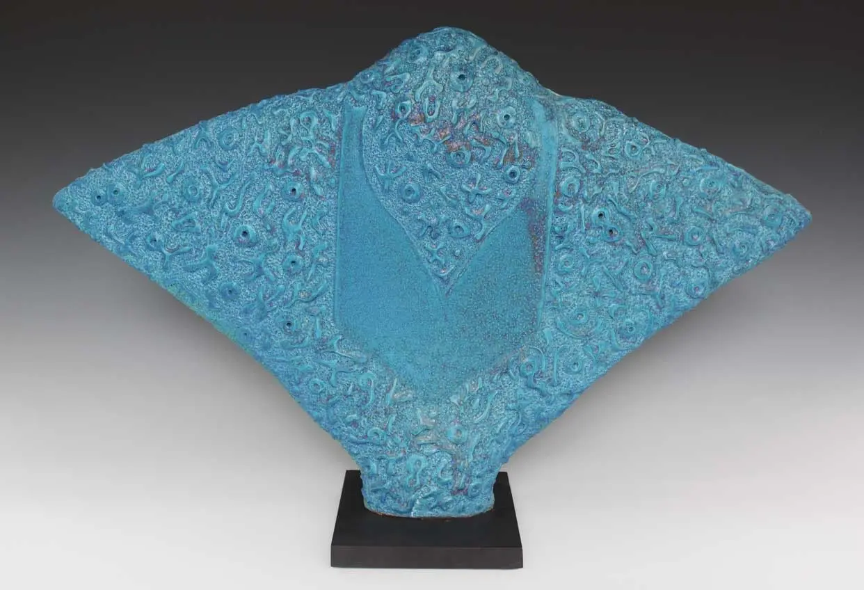 Hihimanu – the Manta Ray created by Gene Dodak