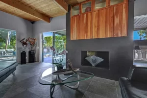 Hihimanu – the Manta Ray created by Gene Dodak