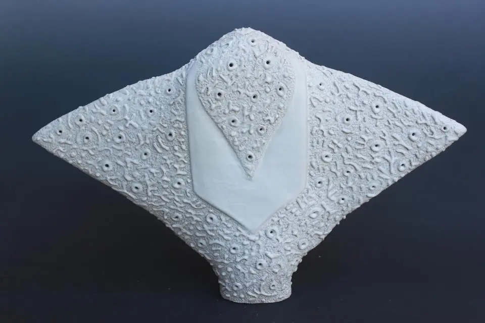 Hihimanu – the Manta Ray created by Gene Dodak