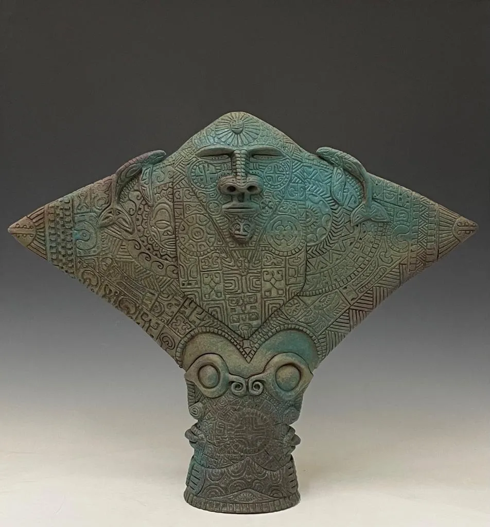 Hihimanu – the Manta Ray created by Gene Dodak