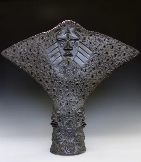 Hihimanu – the Manta Ray created by Gene Dodak